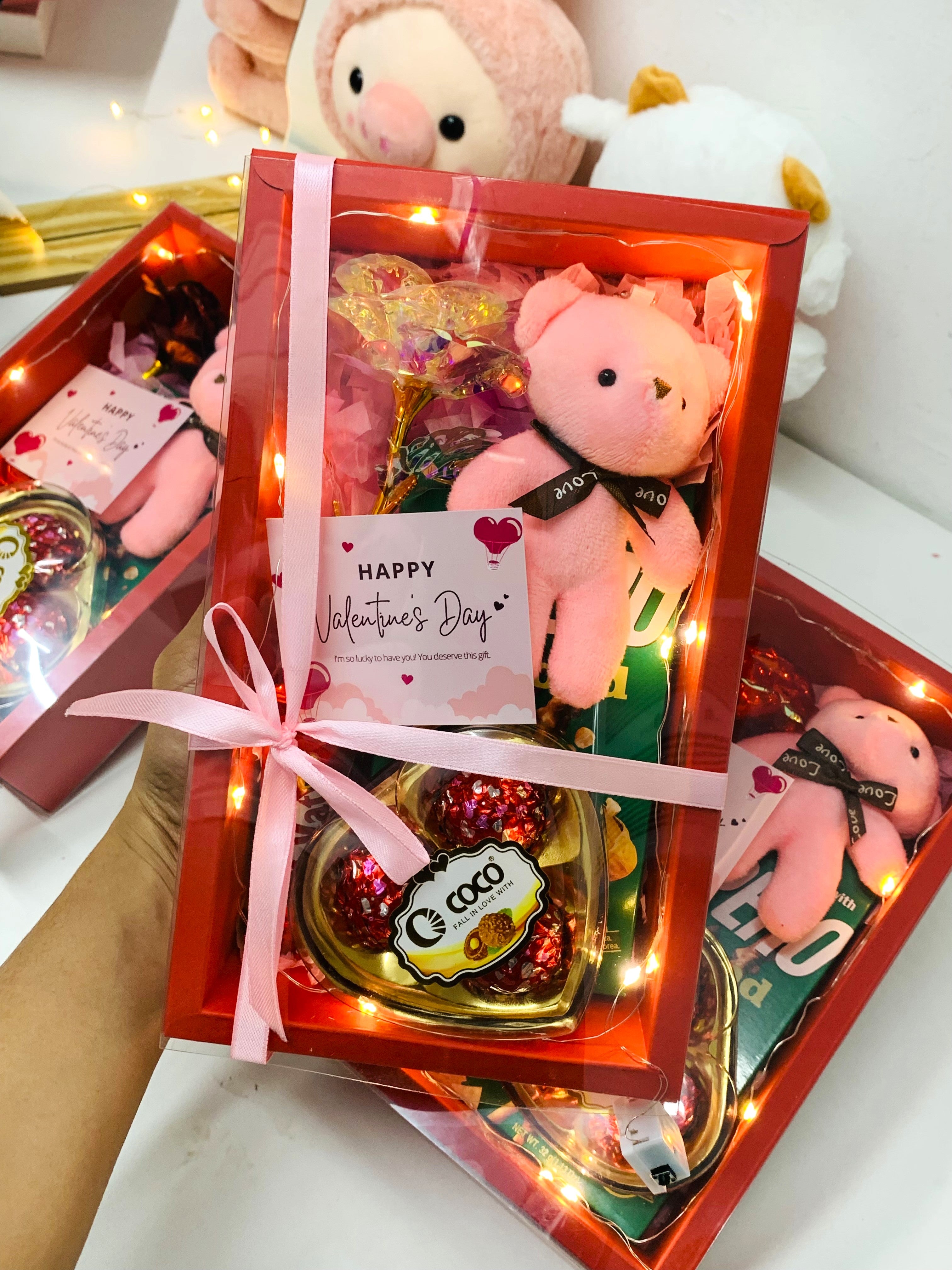 289 Surprise Gift Box 🎁